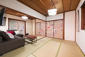 Naha Condominium Maejima House