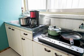 Naha Condominium Maejima House