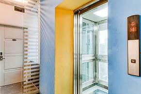 RedDoorz Plus near Taman Ismail Marzuki