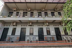 RedDoorz Syariah near Ciledug Station