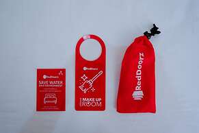 RedDoorz Syariah near Stasiun Tegal