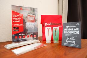 RedDoorz Syariah near Stasiun Tegal