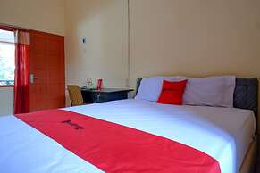 RedDoorz Syariah near Alun Alun Purwokerto