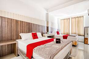 RedDoorz near UNTAG Surabaya