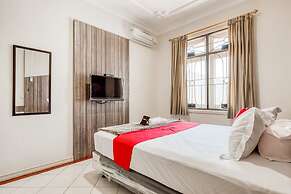 RedDoorz near UNTAG Surabaya