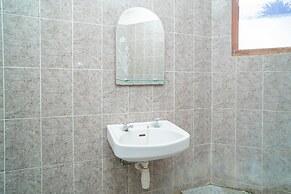 RedDoorz near Rumah Sakit Baptis Kediri