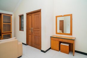 RedDoorz near Rumah Sakit Baptis Kediri