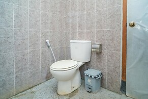 RedDoorz near Rumah Sakit Baptis Kediri