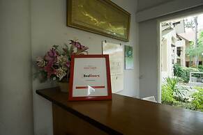 RedDoorz near Rumah Sakit Baptis Kediri