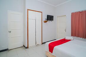 RedDoorz near Rumah Sakit Baptis Kediri