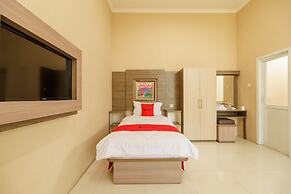 RedDoorz Resort Premium @ Sangkan Hurip Kuningan