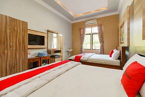 RedDoorz Resort Premium @ Sangkan Hurip Kuningan