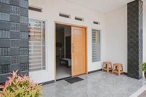 RedDoorz Syariah near Pahoman Stadium Lampung