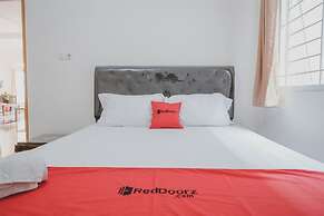 RedDoorz Syariah near Pahoman Stadium Lampung