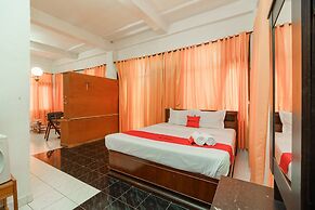 RedDoorz @ Tuktuk Danau Toba