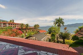 RedDoorz @ Tuktuk Danau Toba