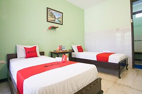 RedDoorz Syariah @ Jalan Gajah Mada