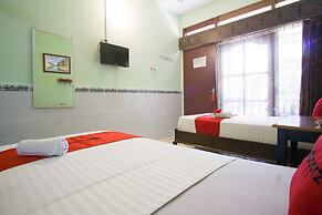 RedDoorz Syariah @ Jalan Gajah Mada