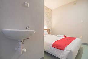 RedDoorz @ Kiaracondong