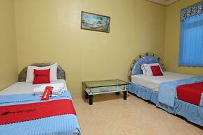 RedDoorz near Mangrove Forest Kupang