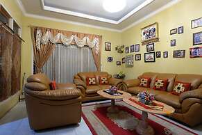 RedDoorz near Mangrove Forest Kupang