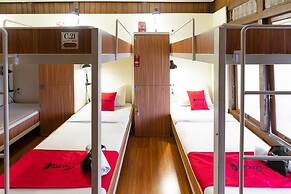 RedDoorz Hostel @ Dago 2