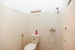 RedDoorz Syariah near Grand Galaxy Park