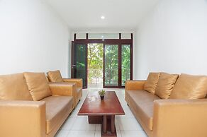 RedDoorz Syariah near Grand Galaxy Park