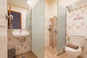 RedDoorz Premium near Bandung Station