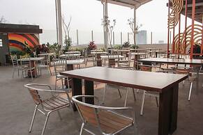 RedDoorz Premium near Bandung Station