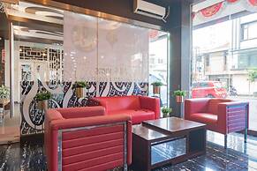 RedDoorz Premium near Bandung Station