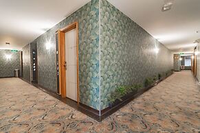 RedDoorz Premium near Bandung Station