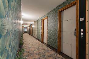 RedDoorz Premium near Bandung Station