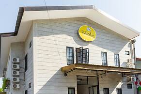 RedDoorz near Sam Poo Kong 3