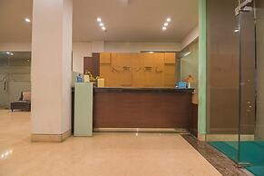 RedDoorz Premium near Paris Van Java Mall