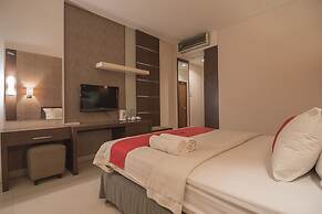 RedDoorz Premium near Paris Van Java Mall