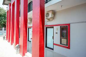 RedDoorz Syariah near Alun Alun Tegal
