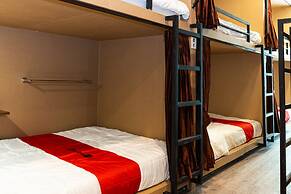 RedDoorz Hostel @ DI Panjaitan Simpang Lima