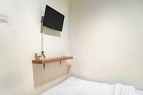 RedDoorz @ Kebon Kacang