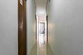 RedDoorz @ Kebon Kacang