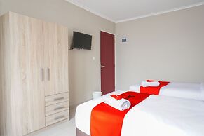 Residences by RedDoorz near MT Haryono