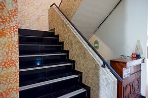 RedDoorz near GOR Wisanggeni