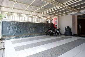 RedDoorz near GOR Wisanggeni