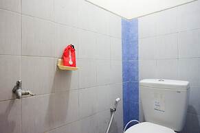 RedDoorz Syariah near Menara Kudus