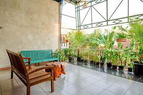 RedDoorz Syariah near Menara Kudus