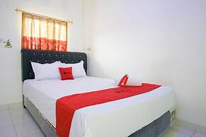 RedDoorz @ Pematangsiantar 2