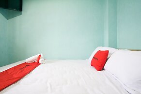 RedDoorz near Mikie Holiday Funland Berastagi