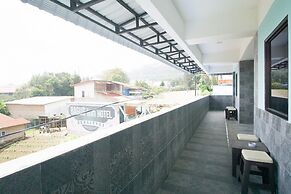 RedDoorz near Mikie Holiday Funland Berastagi