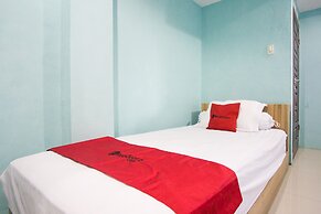 RedDoorz near Mikie Holiday Funland Berastagi