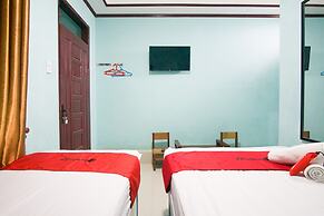 RedDoorz near Mikie Holiday Funland Berastagi
